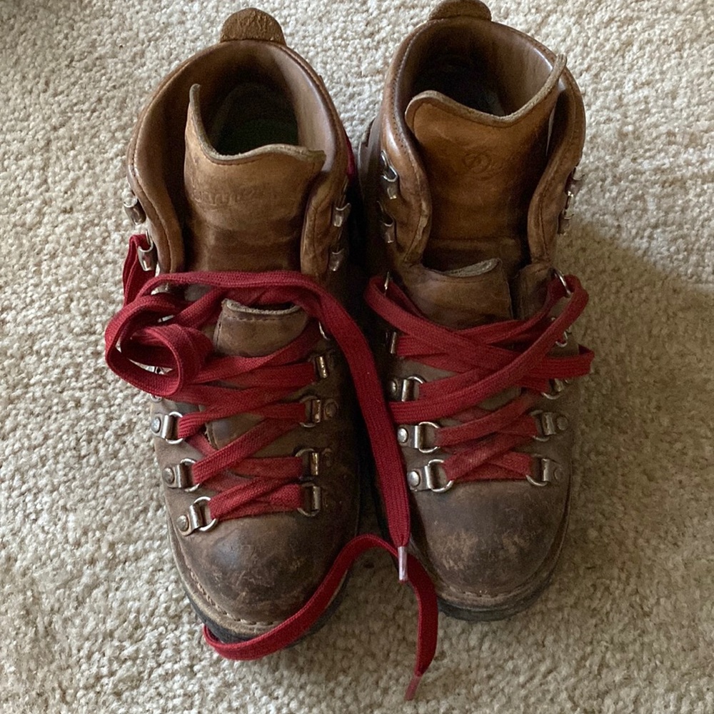 Danner mountain light boots size 7.5